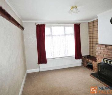 Broad Lane, Essington, WV11 - Photo 2