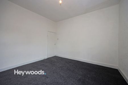 2 bed terraced house to rent in Manor Street, Stoke-on-Trent, Staffordshire - Photo 3
