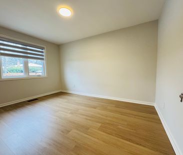 For Lease - 98 Newton Drive Unit# Main, Toronto, Ontario - Photo 5
