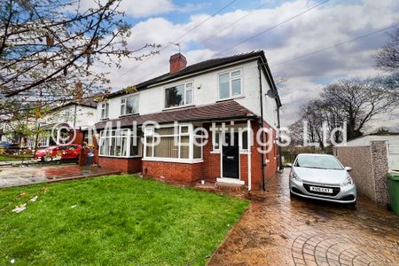 52 Dennistead Crescent, Leeds, LS6 3PU - Photo 2