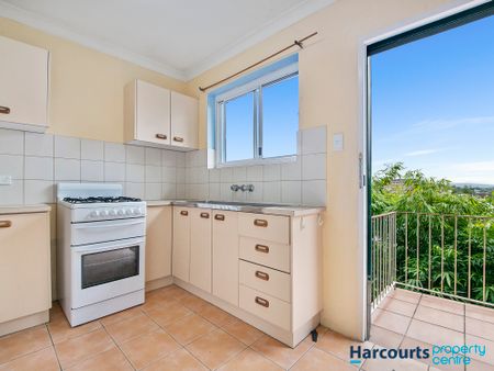 2/105 Waverley Street, Annerley QLD 4103 - Apartment For Rent | Domain - Photo 2