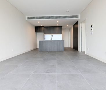 Brand New Luxrious Two Bedrooms For Lease - Photo 2