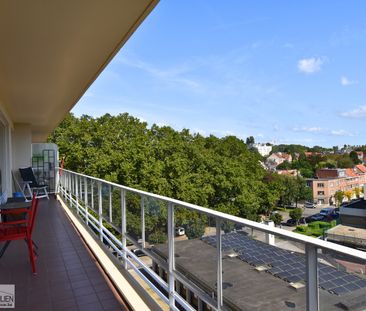 2-kamer appartement met groot terras nabij de vijvers van Anderlecht - Photo 2