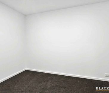 Bright and Contemporary 2-Bedroom Home with Versatile Study - Photo 3