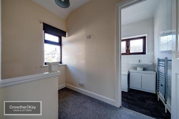 3 bedroom semi-detached house to rent - Photo 1