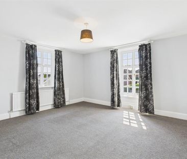 3 bedroom maisonette to rent - Photo 1