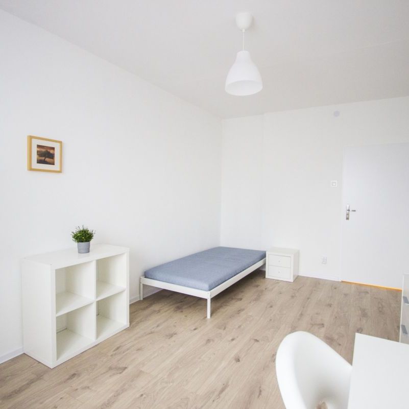 Duży jasny pokój świeżo po remoncie / WiFi w cenie - Photo 1