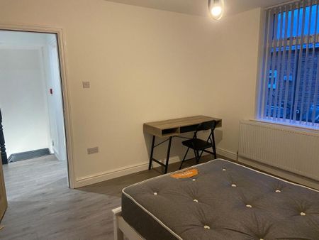 6 bedroom house to rent - Photo 5