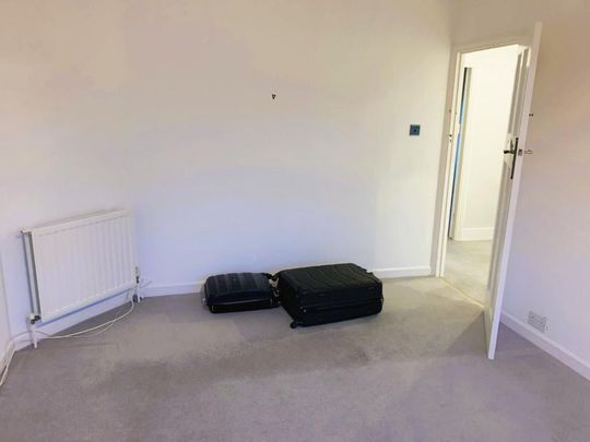 4 bedroom terraced house to rent - Photo 1