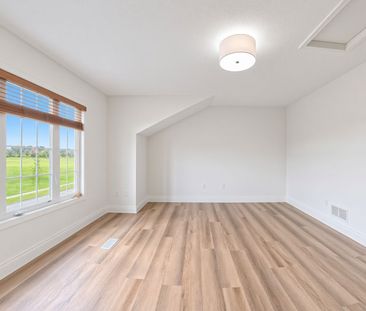 For Lease - 250 Parkvale Drive, Kitchener, Ontario - Photo 1