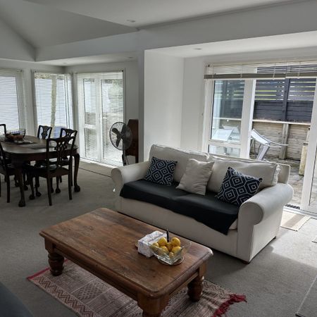 Spacious 2-Bedroom Home for Lease in Desirable Campbells Bay - Photo 4