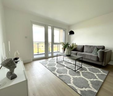 2 bedroom penthouse to rent - Photo 3