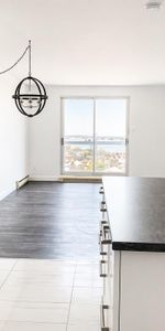 Condo 3½ avec vue fleuve + Château Frontenac | Stationnement intérieur | Lévis - Photo 4