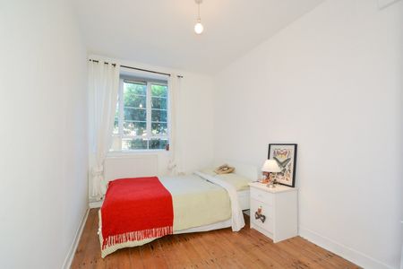3 Bed Flat, Bradstock House, E9 - Photo 3