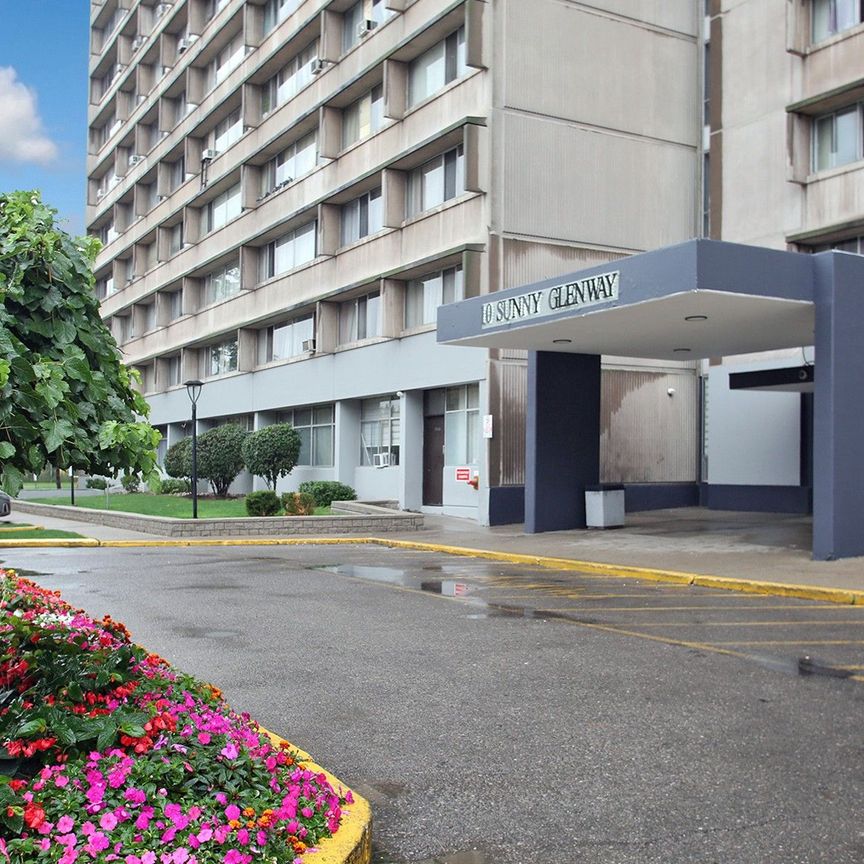 For Lease - 10 Sunny Glen Way Unit# 2007, Toronto, Ontario - Photo 1
