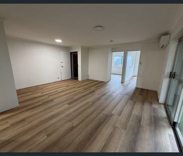 Newly refurbished Unit in Convenient Location - Photo 2