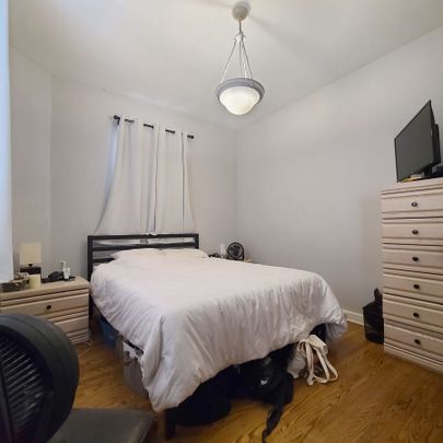 For Lease - 327 Howland Avenue Unit# Main, Toronto, Ontario - Photo 1