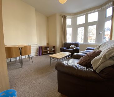 Richmond Road, Roath - Photo 1