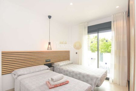 3 bedroom luxury House for rent in Nerja, Andalusia - Photo 2