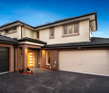 2/16 Maple Street, Mount Waverley - Photo 2