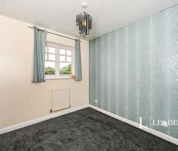 3 bedroom detached house to rent - Photo 2