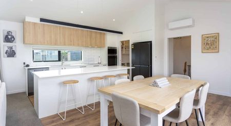 Stunning three bedroom home in Rolleston! - Photo 3