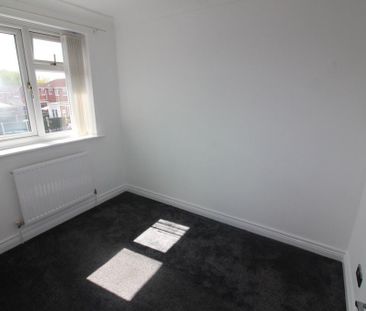 2 bedroom semi-detached house to rent - Photo 4