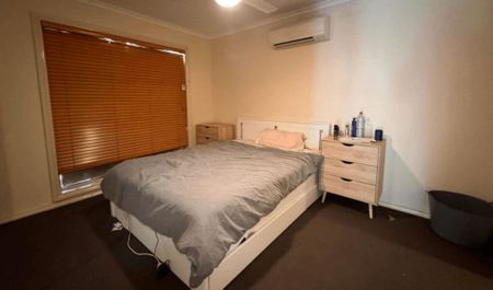 DESIRABLE OSPREY - 3x2 Villa in Secure Complex with Pool - Photo 3