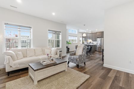 For Lease - 9B Shores Lane, Fort Erie, Ontario - Photo 3