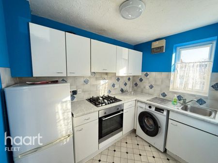 1 bedroom semi-detached house to rent - Photo 5