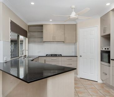 Amazing Location - Spacious Family Home - Photo 5