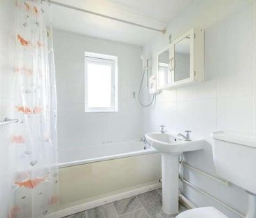 Redford Close, Feltham, TW13 - Photo 6