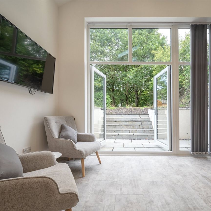 23 Malvern Road, Huddersfield, HD4 - Photo 1