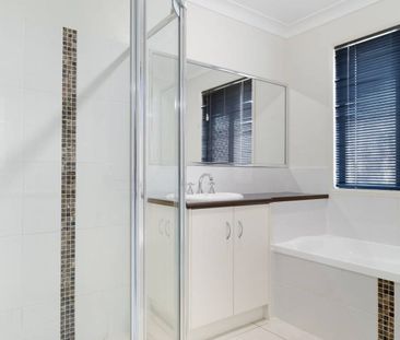 Beautiful Low-Set Modern Brick Home in Highfields - Photo 1