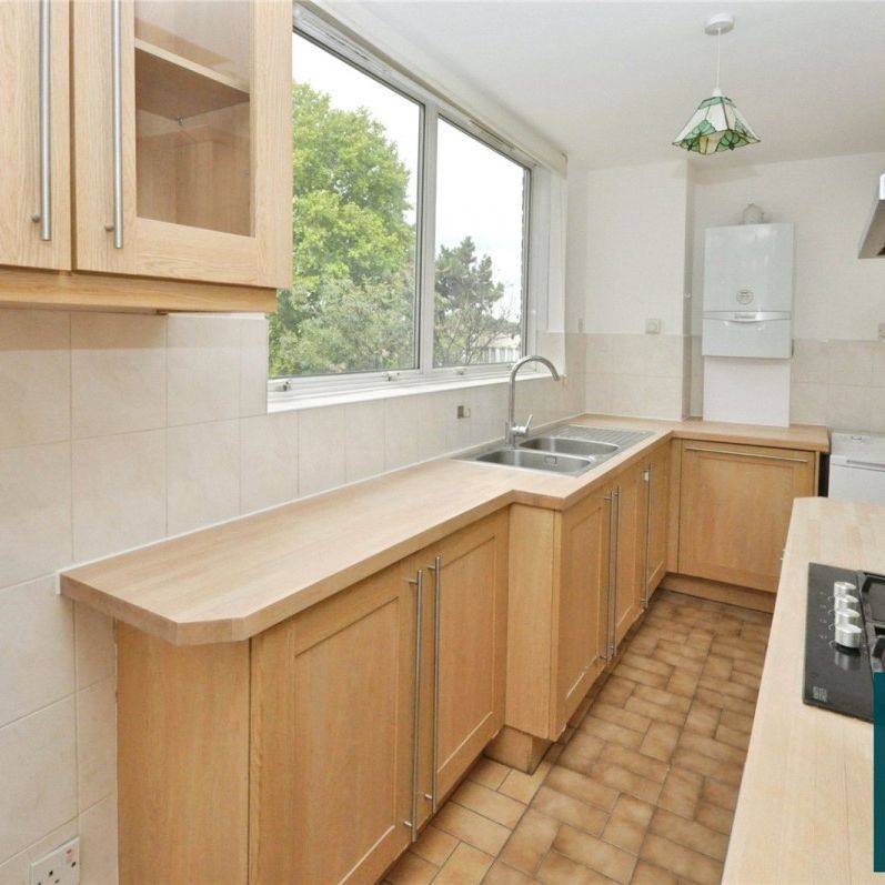 Golders Green Road, NW11 - Photo 1