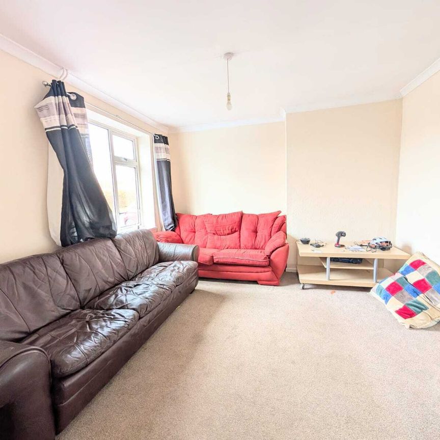 South Park Avenue, Norwich - Photo 1