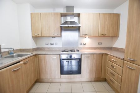 Longleat Avenue - Photo 5