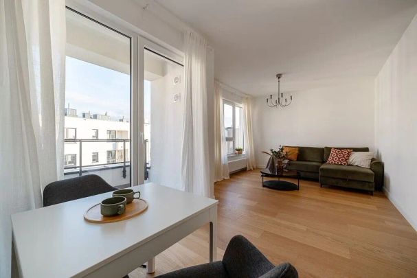 przestronna kawalerka balkon parking - Photo 1