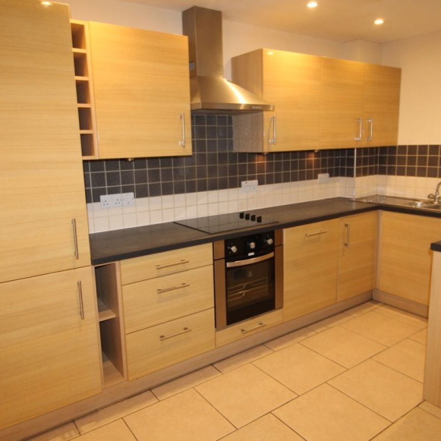 2 bed Apartment - To Let - Photo 1