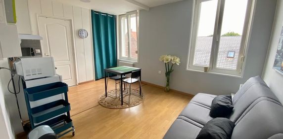 Location Appartement 18m² DOUAI 59500 - Photo 2