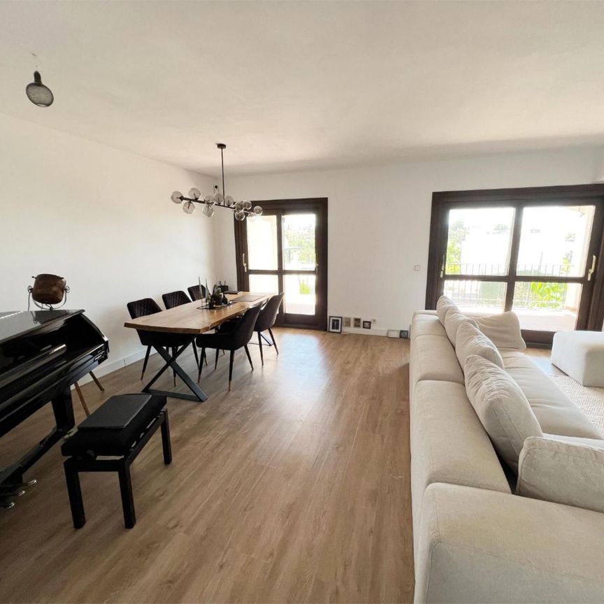 Casa adosada de alquiler en Calle del Priorato, 22, Paraiso - Barronal - Photo 1