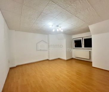 HIER KÖNNEN SIE SOFORT EINZIEHEN – Dachgeschosswohnung mit 3 Zimmer - Photo 3