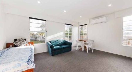 Kelvin Grove 3 Bedroom Home - Photo 4