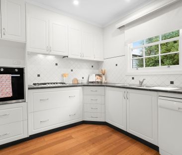 209 Clayton Street, Canadian - Photo 6