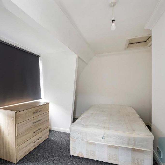 5 bedroom terraced house to rent - Photo 1