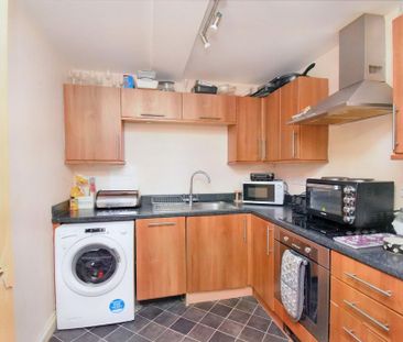 2 bedroom flat to rent - Photo 5