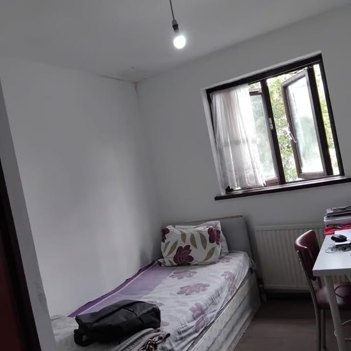 Room in a Shared House, Brownlow Road, E7 - Photo 1