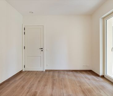 Modern gelijkvloers appartement met 2 slaapkamers - Photo 2
