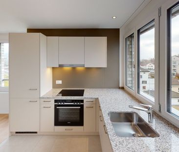 Grosszügige 2.5 Zimmerwohnung in Wetzikon - Photo 2