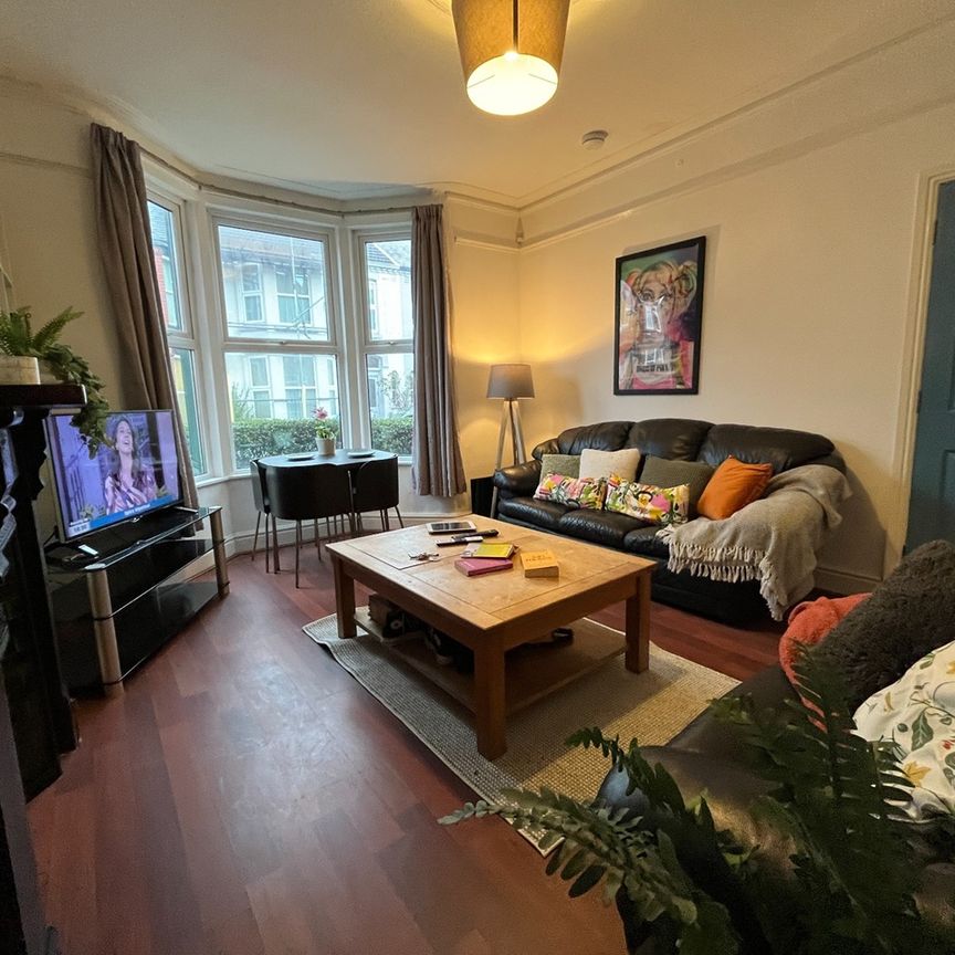 3 Bed Terraced House, Garmoyle Road, L15 - Photo 1